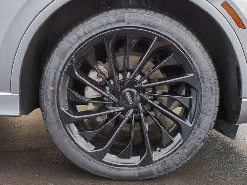 Used 2023 Lincoln Aviator Reserve w/ Equipment Group 201A image 10