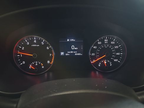 Used 2020 Kia Sportage S image 18