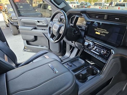 Used 2024 GMC Sierra 2500 AT4 w/ Technology Package image 24