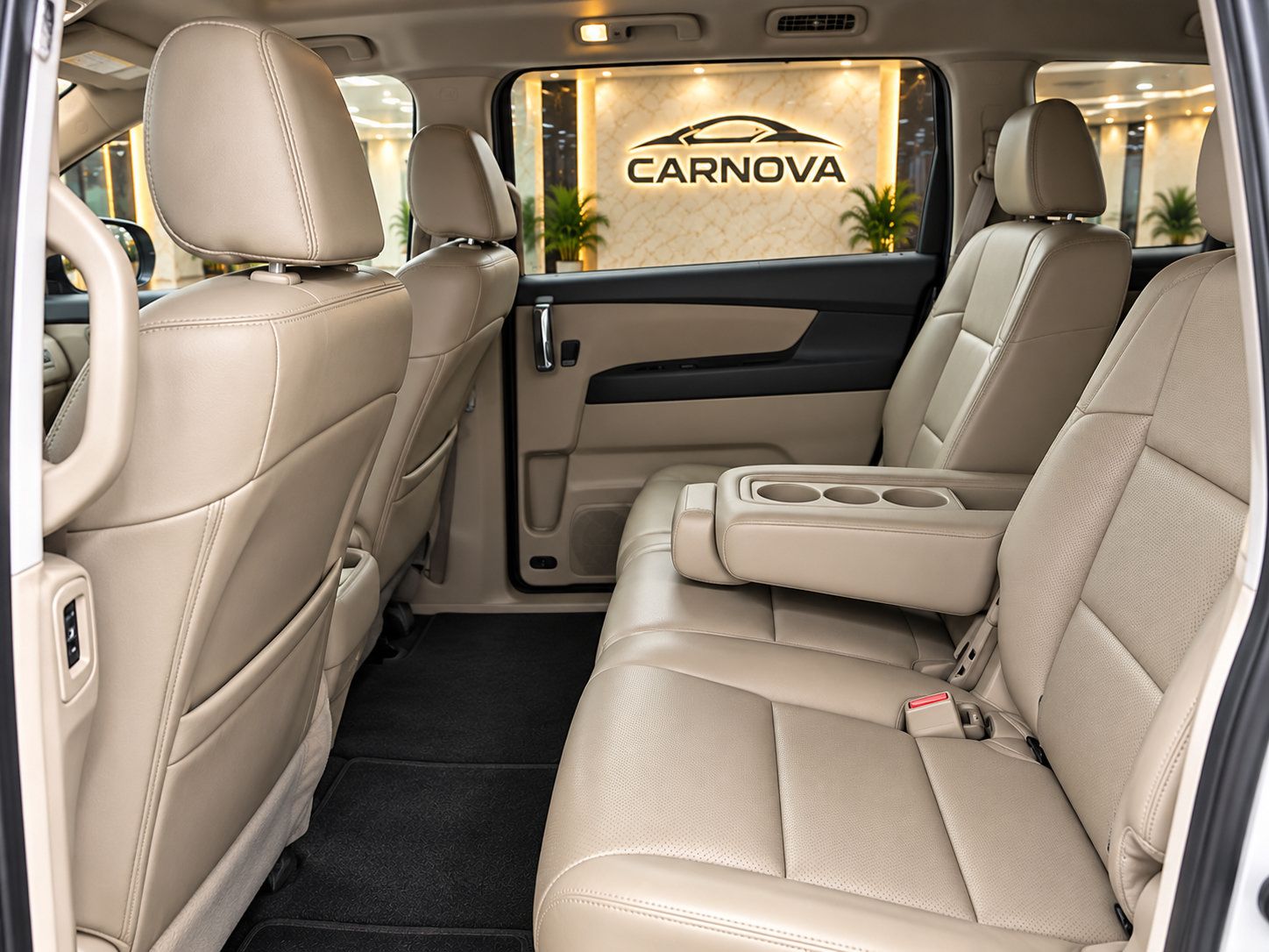 Used 2015 Honda Odyssey Touring Elite image 9