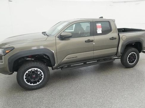 New 2025 Toyota Tacoma TRD Off-Road image 2