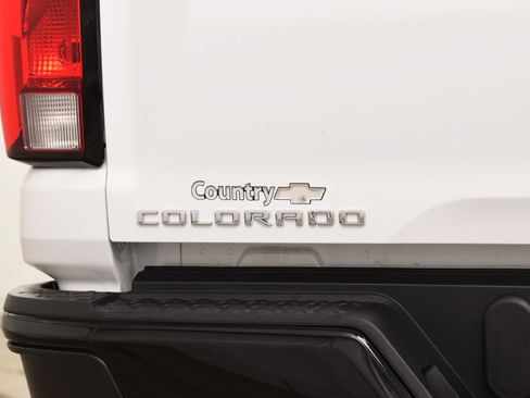 Used 2026 Chevrolet Colorado W/T AWD/4WD image 21