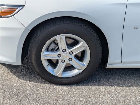Used 2024 Chevrolet Malibu LS w/ Driver Confidence Package image 10