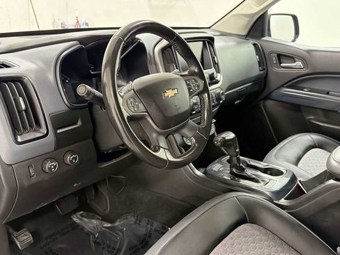 Used 2017 Chevrolet Colorado Z71 w/ LPO, Premium Interior Package AWD/4WD image 12