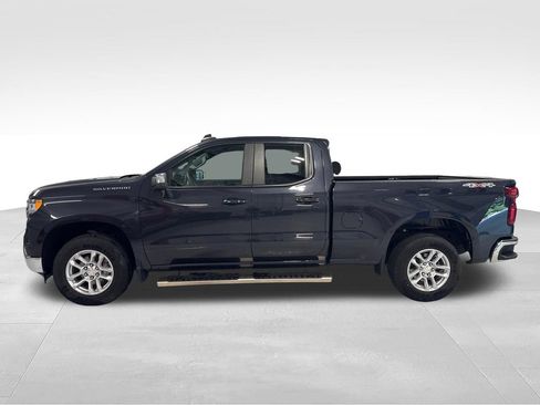 Used 2024 Chevrolet Silverado 1500 LT AWD/4WD image 46