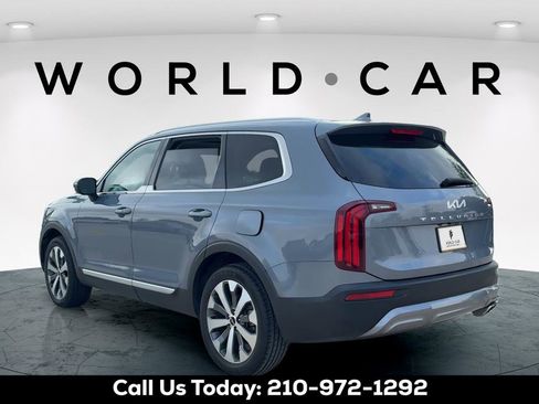 Used 2022 Kia Telluride EX w/ EX Premium Package FWD image 5