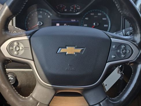 Used 2020 Chevrolet Colorado LT w/ LT Convenience Package image 25