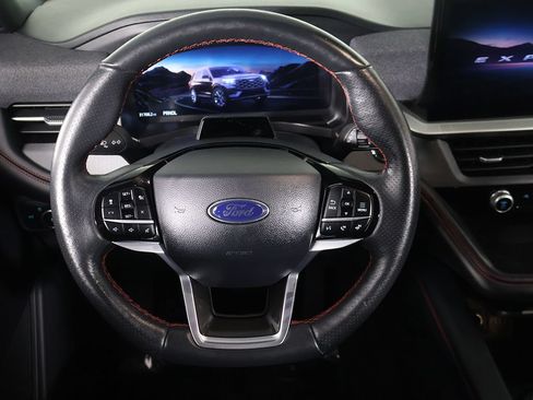 Used 2025 Ford Explorer ST-Line w/ ST-Line Street Pack AWD/4WD image 38