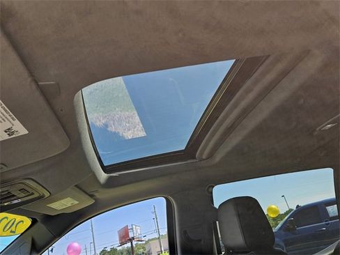 Used 2020 GMC Sierra 1500 SLT w/ SLT Premium Plus Package image 5