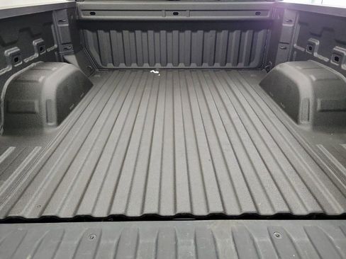 Certified 2022 Chevrolet Silverado 1500 RST image 16