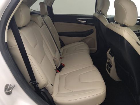 Used 2018 Ford Edge Titanium w/ Equipment Group 301A FWD image 19