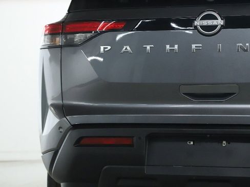 Certified 2025 Nissan Pathfinder SV image 47