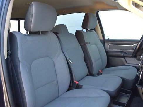Used 2020 RAM 1500 Big Horn AWD/4WD image 28