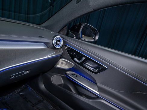 Certified 2025 Mercedes-Benz CLE 300 4MATIC Coupe image 23