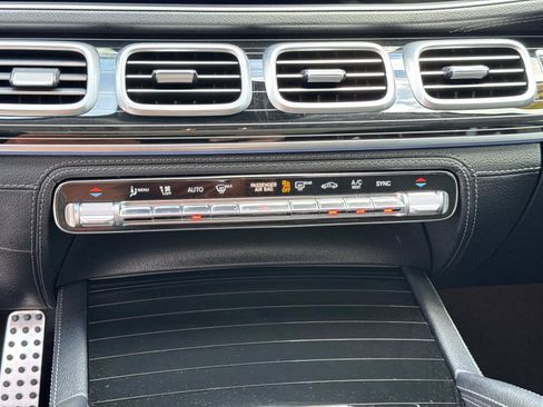 Certified 2024 Mercedes-Benz GLS 580 4MATIC image 22