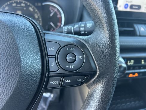 Certified 2024 Toyota RAV4 XLE FWD image 26