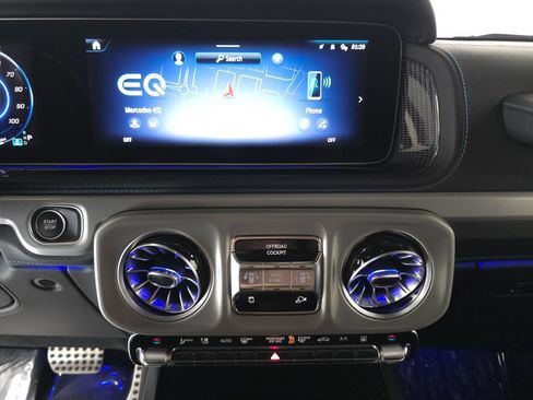 Used 2025 Mercedes-Benz G 580 w/ EQ Technology image 16