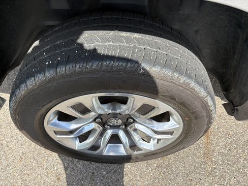 Used 2022 RAM 1500 Limited w/ Cold Weather Group AWD/4WD image 11