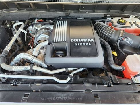 Used 2023 Chevrolet Silverado 1500 RST w/ Convenience Package II AWD/4WD image 29
