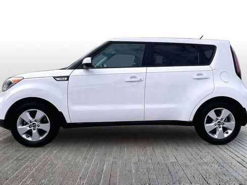 Used 2019 Kia Soul FWD image 4