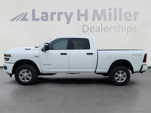 New 2025 RAM 2500 Big Horn image 3