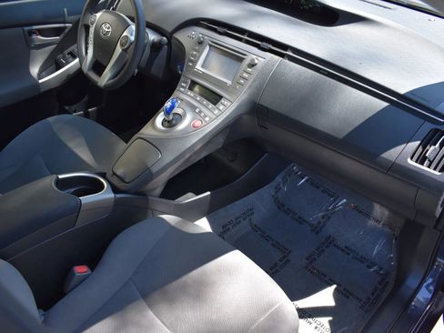 Used 2015 Toyota Prius Three FWD image 11