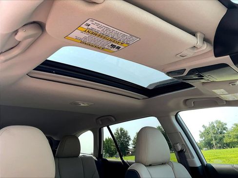 Used 2025 Subaru Outback Limited AWD/4WD image 19