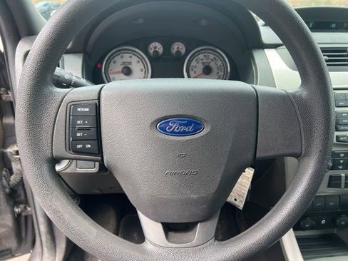 Used 2009 Ford Focus SE FWD image 21