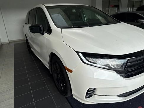 Used 2024 Honda Odyssey Sport image 5