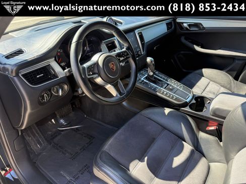 Used 2017 Porsche Macan GTS AWD/4WD image 20