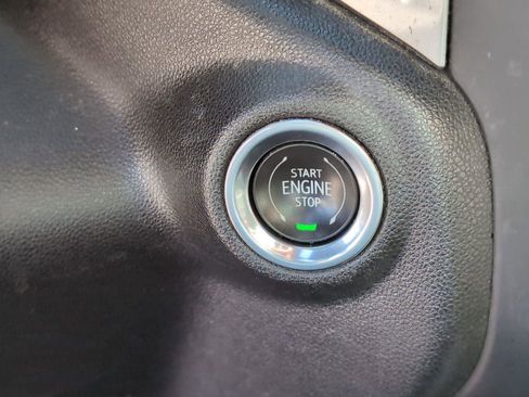 Used 2020 Chevrolet Silverado 2500 LTZ w/ LTZ Convenience Package image 21