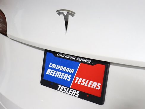 Used 2023 Tesla Model Y Long Range image 48