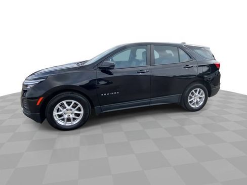 Used 2024 Chevrolet Equinox LS w/ LPO, Floor Liner Package FWD image 7
