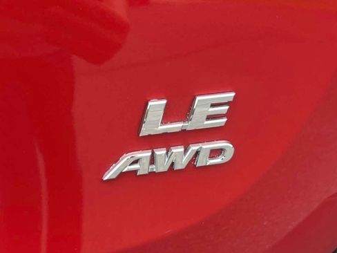 Used 2014 Toyota RAV4 LE AWD/4WD image 3