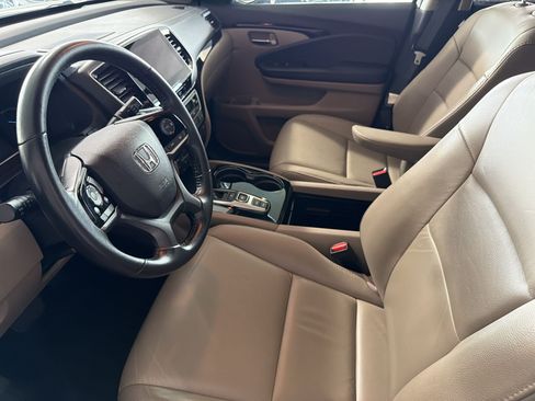 Used 2021 Honda Pilot Touring image 12