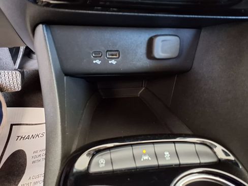 Used 2024 Buick Encore GX Sport Touring FWD image 30
