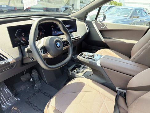 Used 2026 BMW iX xDrive45 AWD/4WD image 13