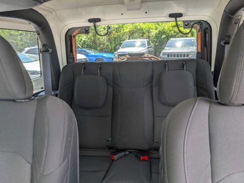 Used 2022 Jeep Wrangler Sport AWD/4WD image 24