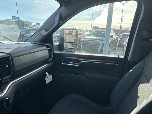 Used 2026 Chevrolet Silverado 2500 LT w/ Convenience Package image 26