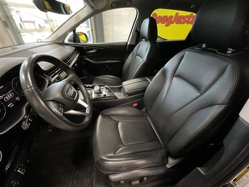 Used 2019 Audi Q7 3.0T Premium Plus w/ Premium Plus Package image 11