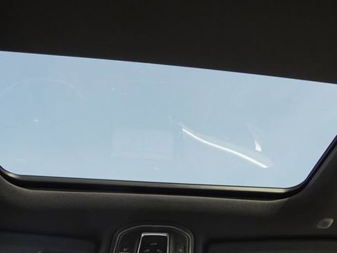 New 2026 Jeep Grand Cherokee Limited image 17