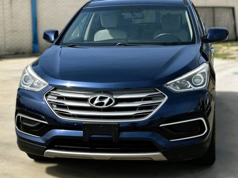 Used 2017 Hyundai Santa Fe Sport FWD image 1