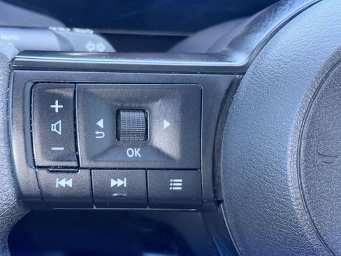 Used 2025 Nissan Kicks S FWD image 20