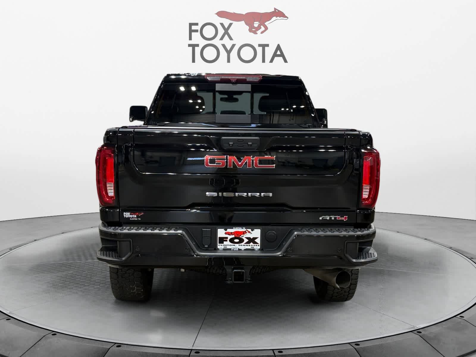 Used 2022 GMC Sierra 2500 AT4 w/ AT4 Preferred Package AWD/4WD image 5
