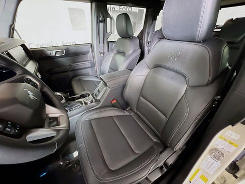 New 2025 Ford Bronco Big Bend w/ Black Diamond Package image 25