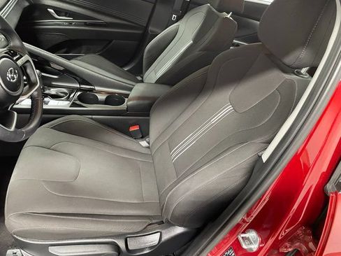 Used 2023 Hyundai Elantra SEL w/ Convenience Package FWD image 15