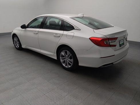 Used 2018 Honda Accord LX image 3