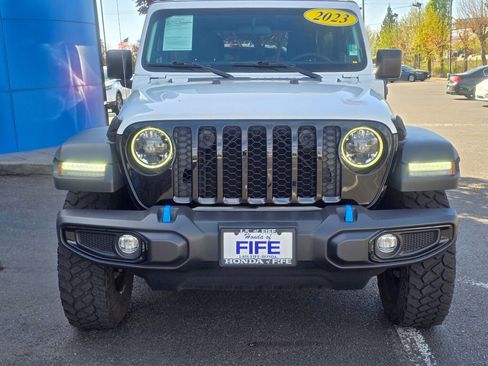 Used 2023 Jeep Wrangler Unlimited w/ Cold Weather Group AWD/4WD image 8