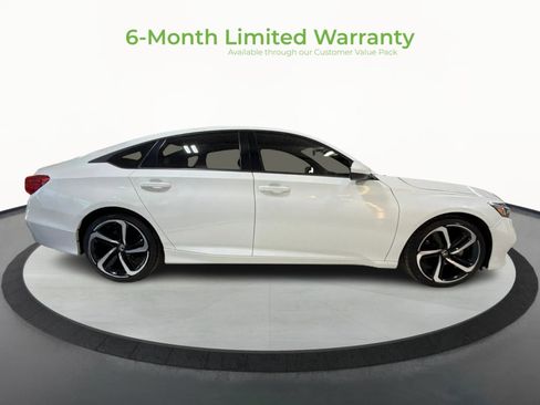 Used 2018 Honda Accord Sport image 8