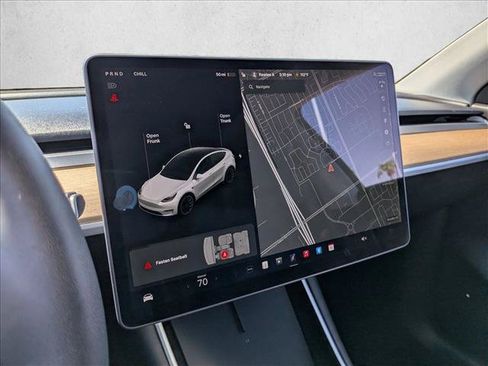 Used 2020 Tesla Model Y Long Range AWD/4WD image 11